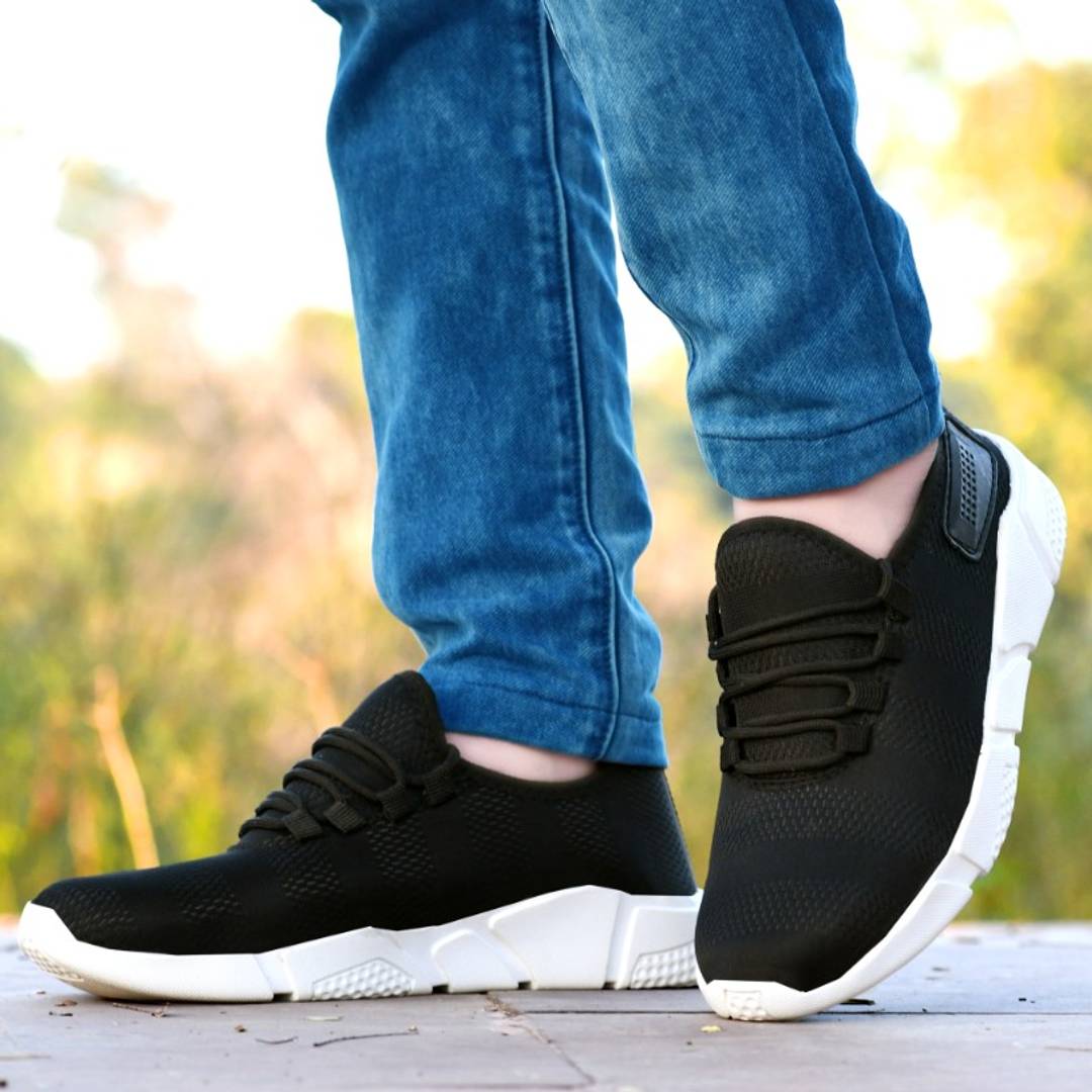 Black Ultralight Sports  Sneakers Shoes for Men  Boys